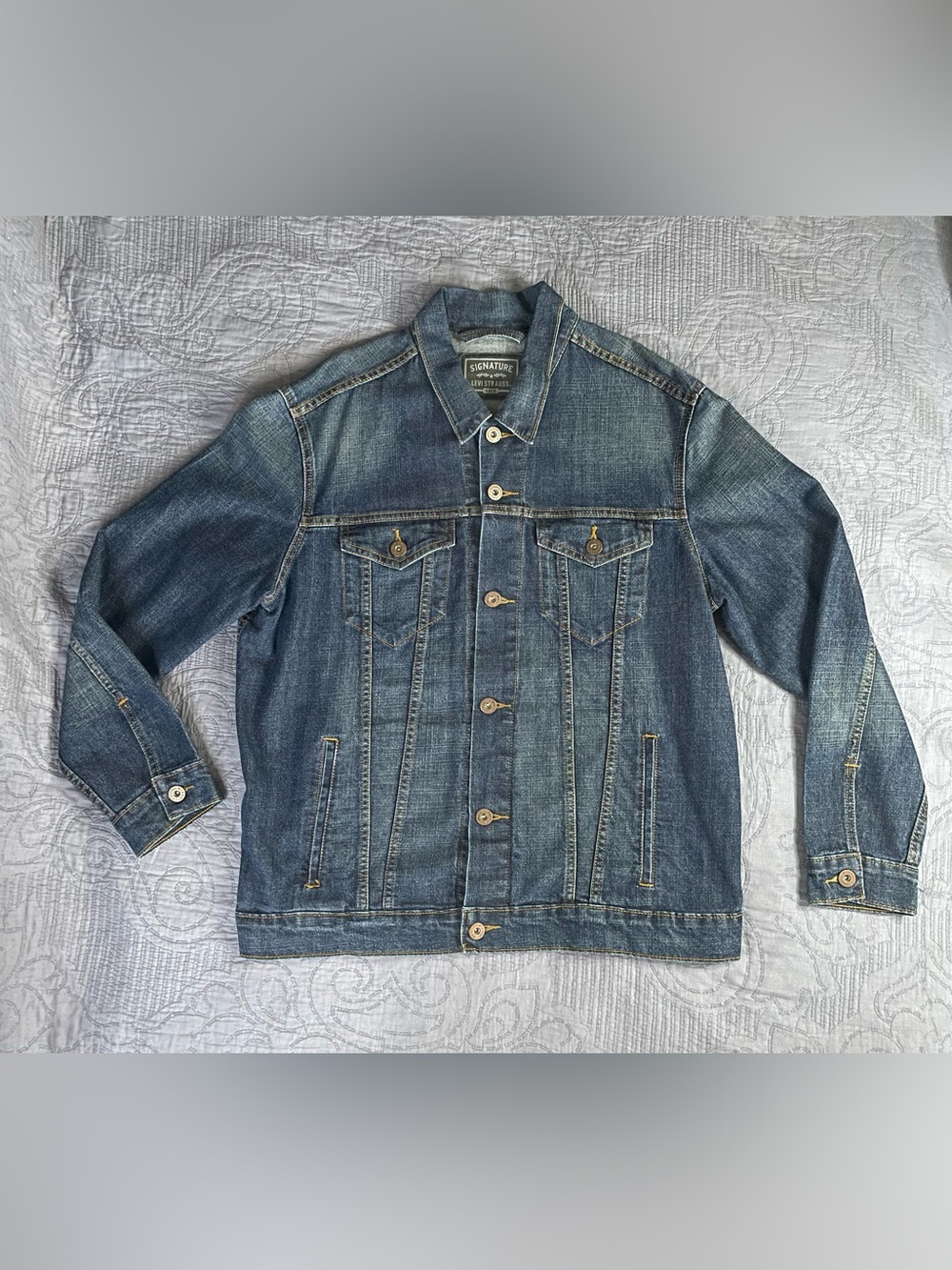 Levi Strauss Signature Gold Jean Trucker Jacket Men XL Denim Dark Wash Stretch
